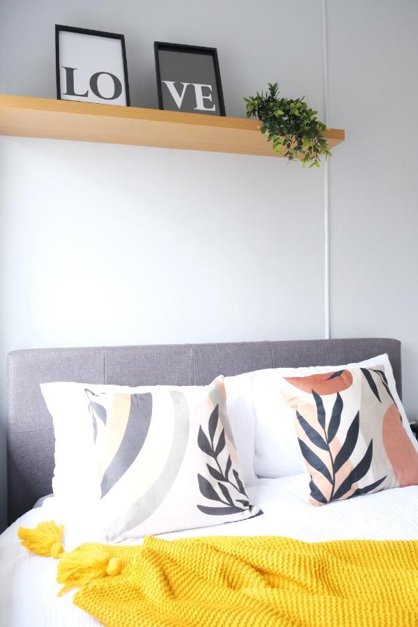 Bee Stays - Northway House Warrington  Ngoại thất bức ảnh