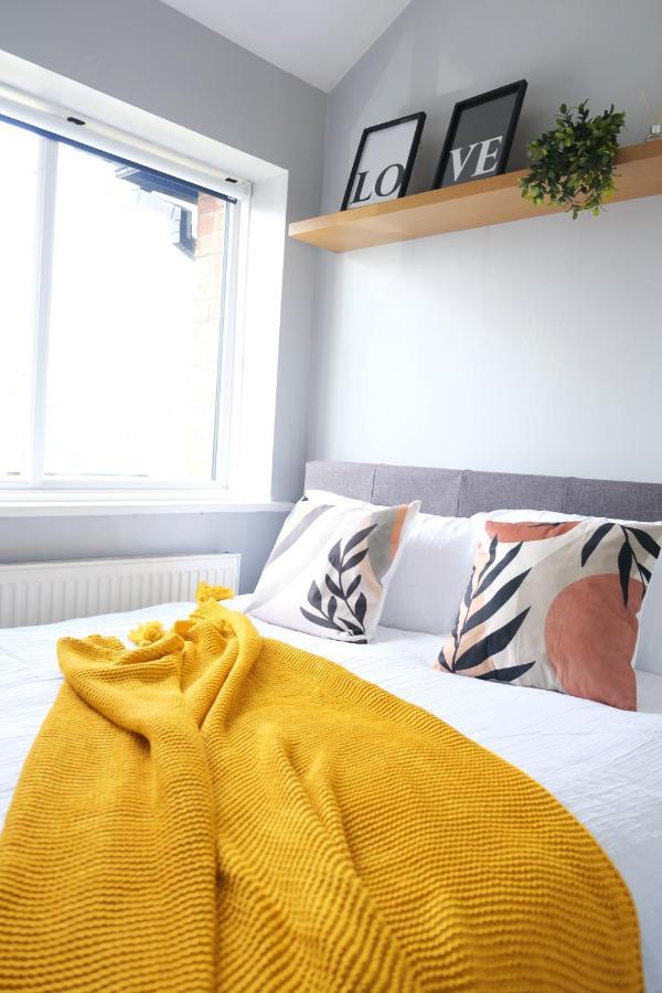 Bee Stays - Northway House Warrington  Ngoại thất bức ảnh