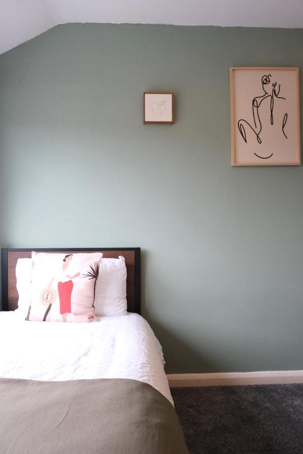 Bee Stays - Northway House Warrington  Ngoại thất bức ảnh