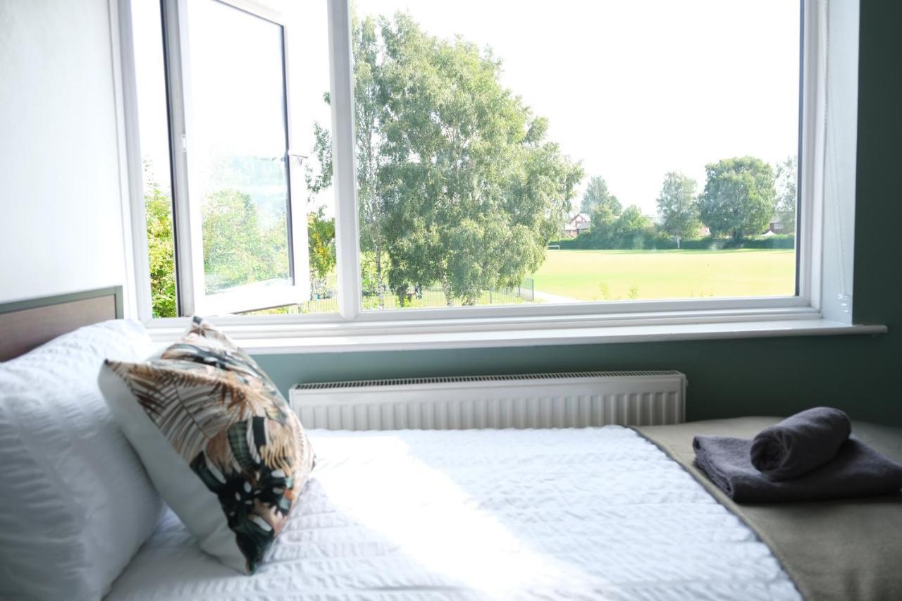 Bee Stays - Northway House Warrington  Ngoại thất bức ảnh